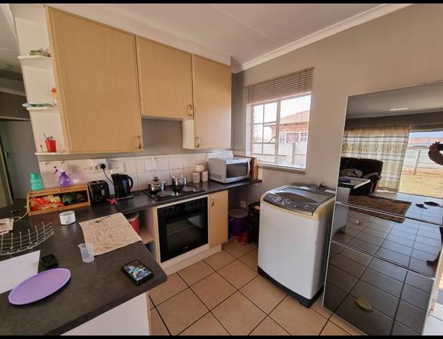 3 BEDROOM HOUSE FOR SALE IN THE ORCHARDS
